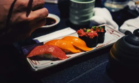 raw meat on black tray